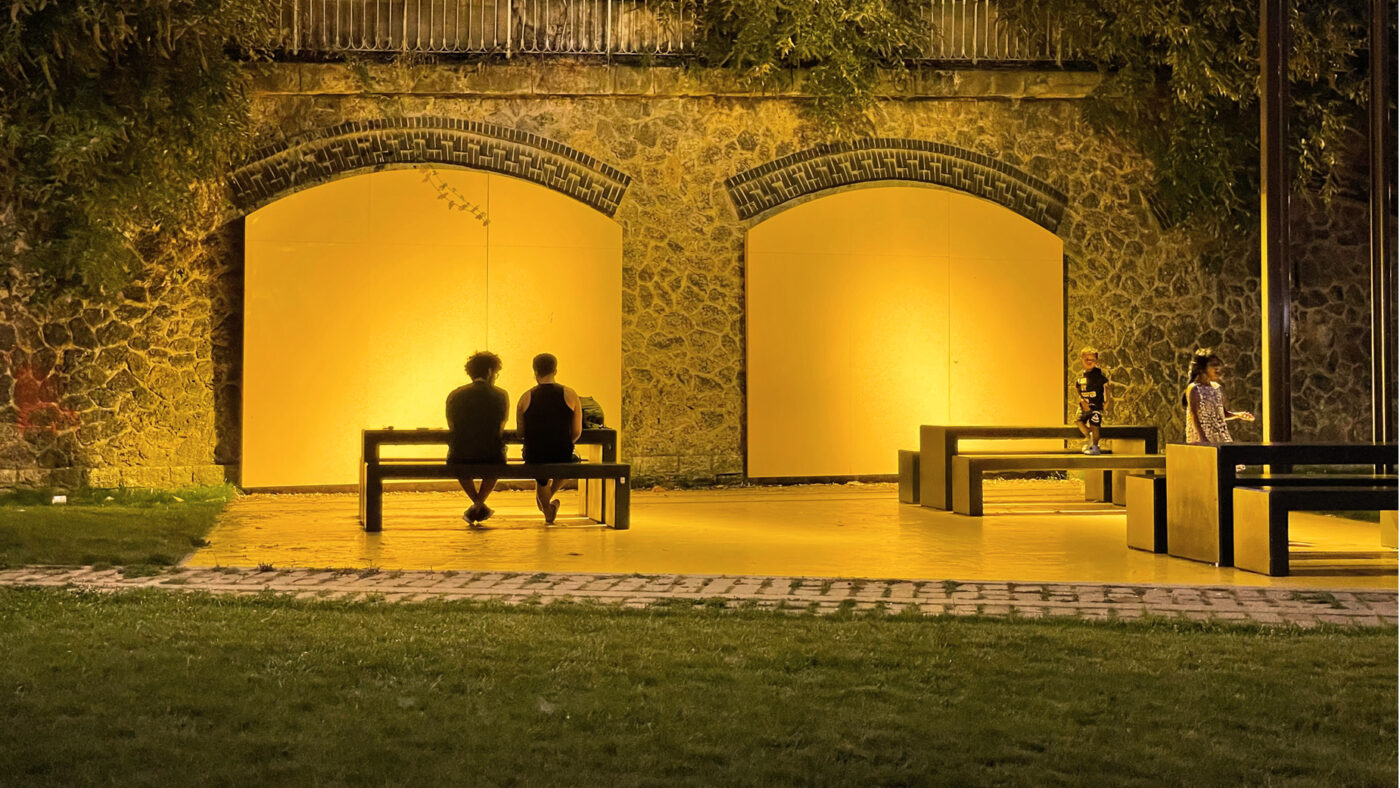 Cesaria Evora garden lighting in Paris. Lighting design: Roger Narboni & Floriane Deléglise, CONCEPTO. Architect: Urbanica. Photo copyright : CONCEPTO.